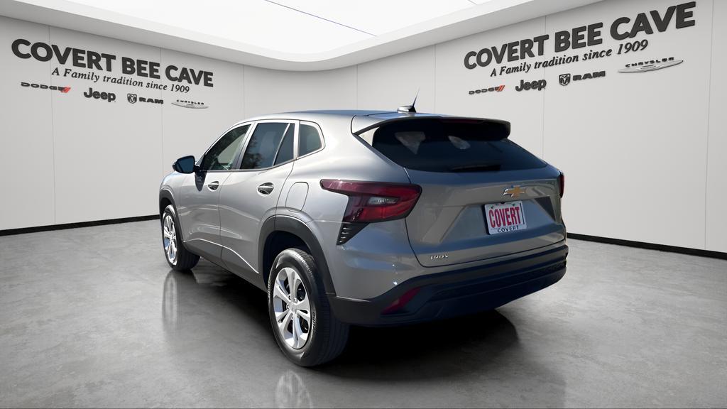 used 2024 Chevrolet Trax car, priced at $19,155