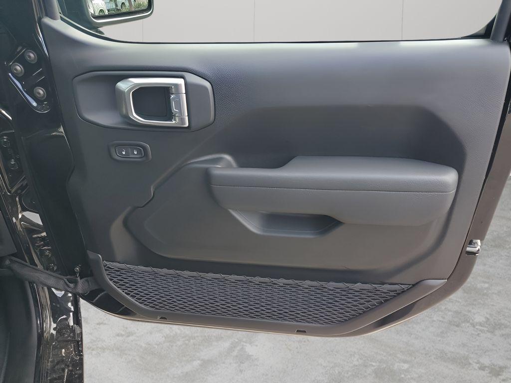 new 2026 Jeep Wrangler car, priced at $38,723