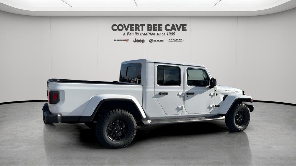 new 2025 Jeep Gladiator car, priced at $40,435