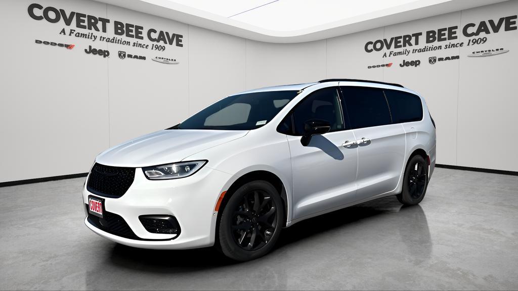 new 2026 Chrysler Pacifica car, priced at $47,235