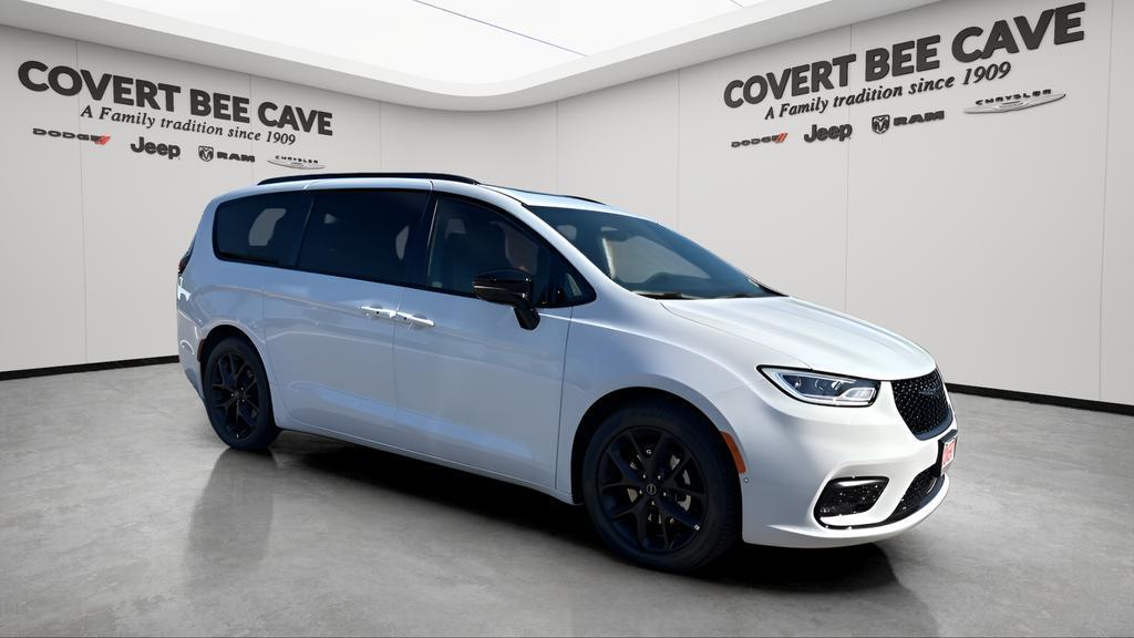 new 2026 Chrysler Pacifica car, priced at $47,235