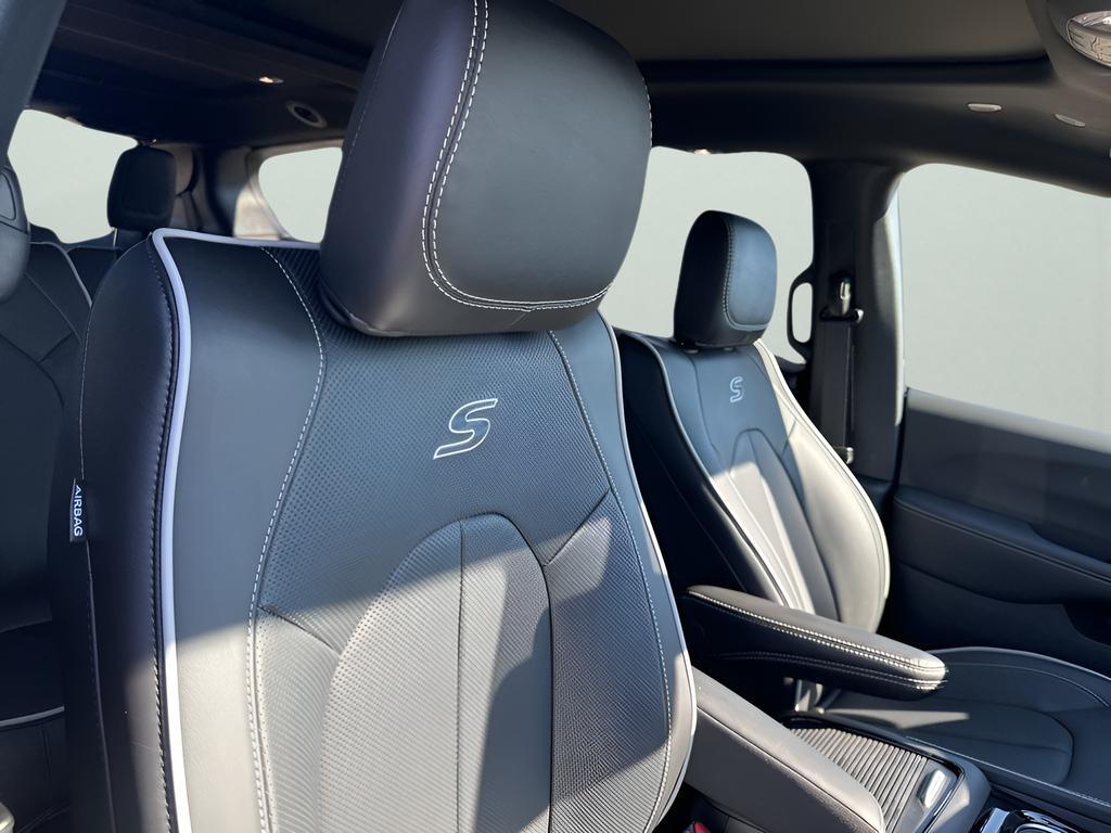 new 2026 Chrysler Pacifica car, priced at $47,235