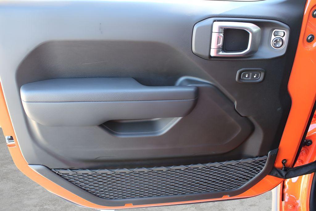 used 2023 Jeep Gladiator car, priced at $32,433