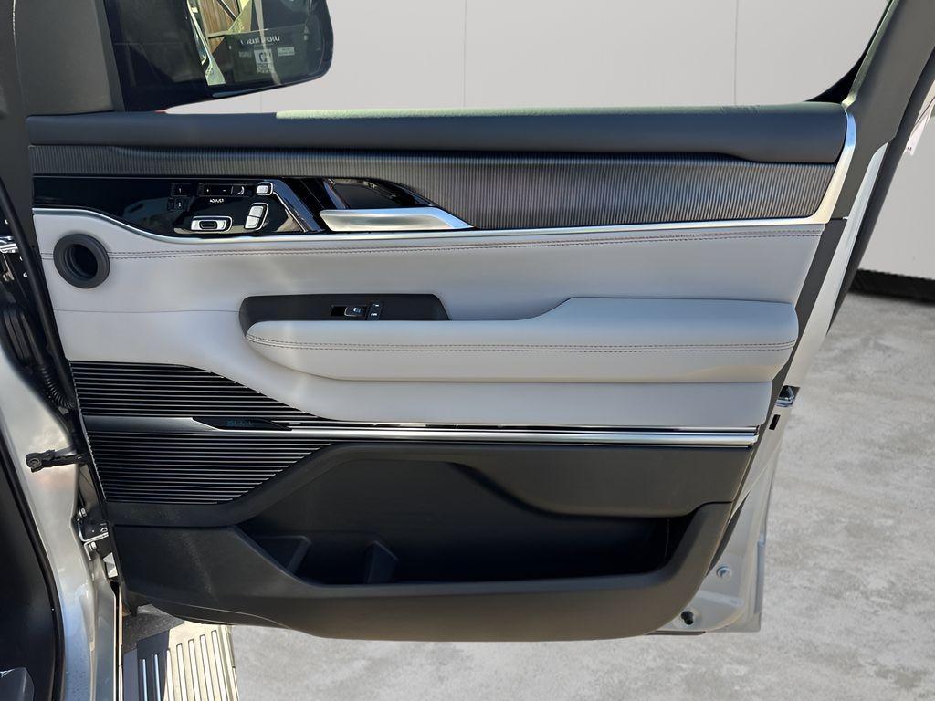 new 2026 Jeep Grand Wagoneer car, priced at $94,269