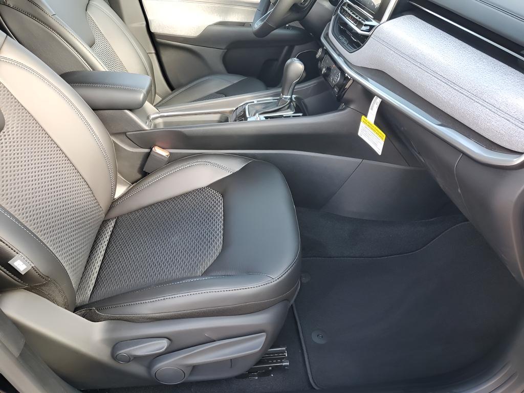 new 2026 Jeep Compass car, priced at $26,060