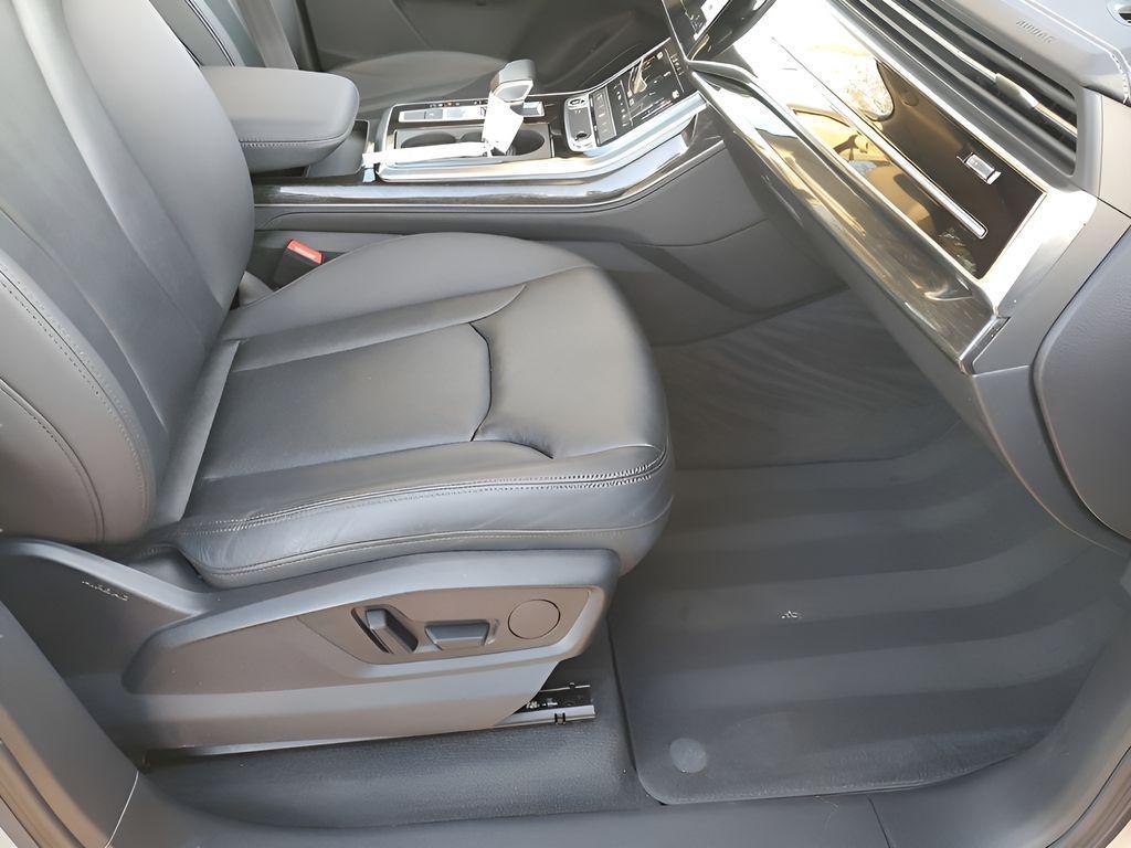 used 2024 Audi Q7 car, priced at $42,997