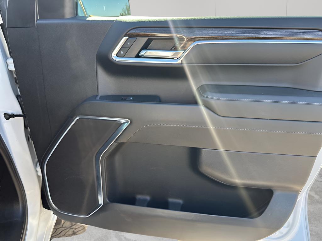 used 2024 GMC Sierra 1500 car, priced at $44,116