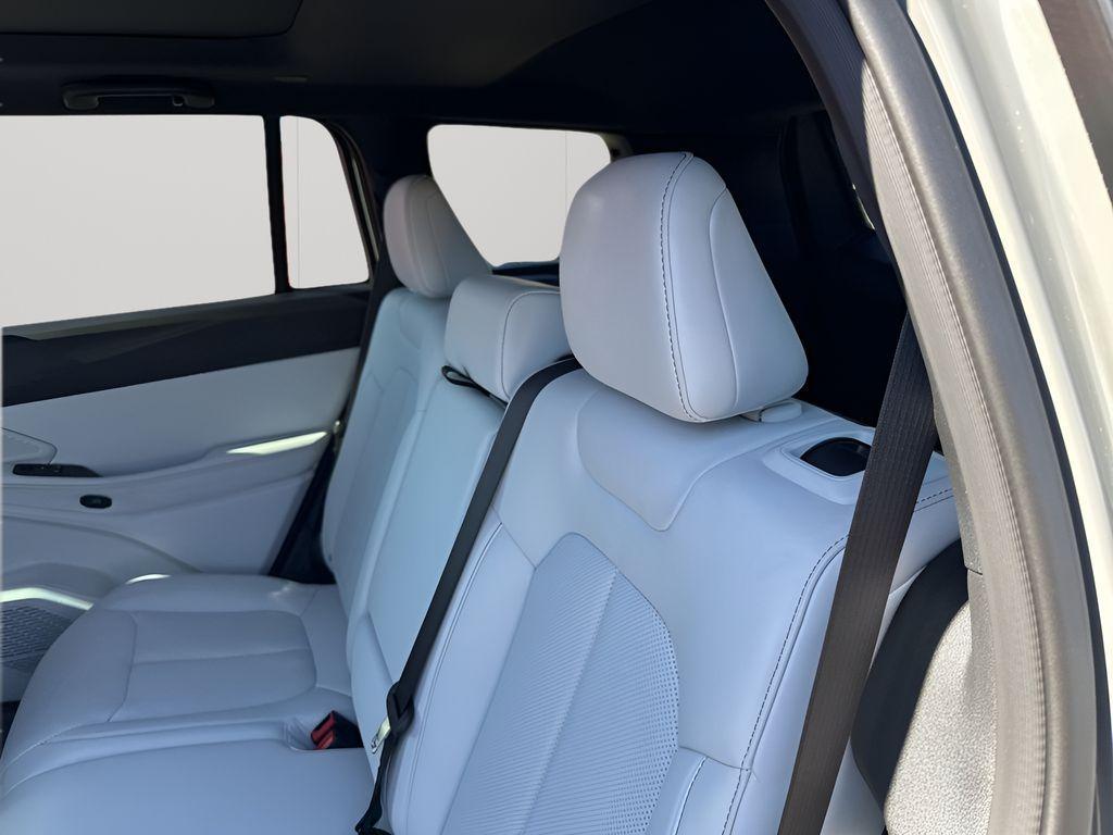 new 2026 Jeep Cherokee car, priced at $44,905