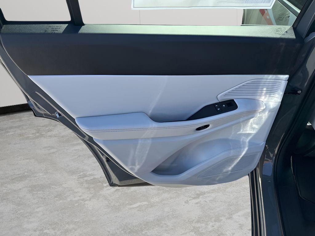 new 2026 Jeep Cherokee car, priced at $41,405