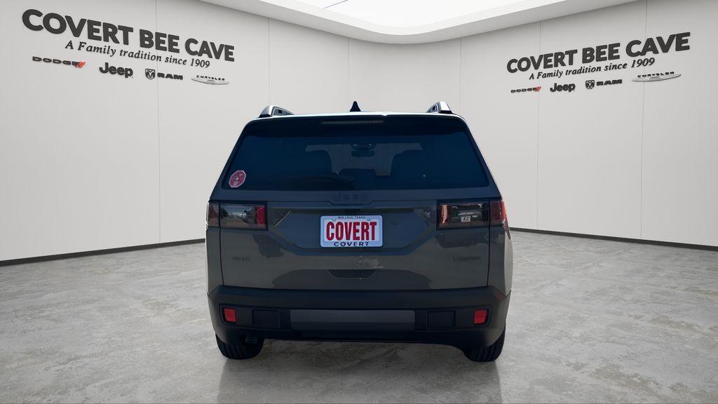 new 2026 Jeep Cherokee car, priced at $44,905