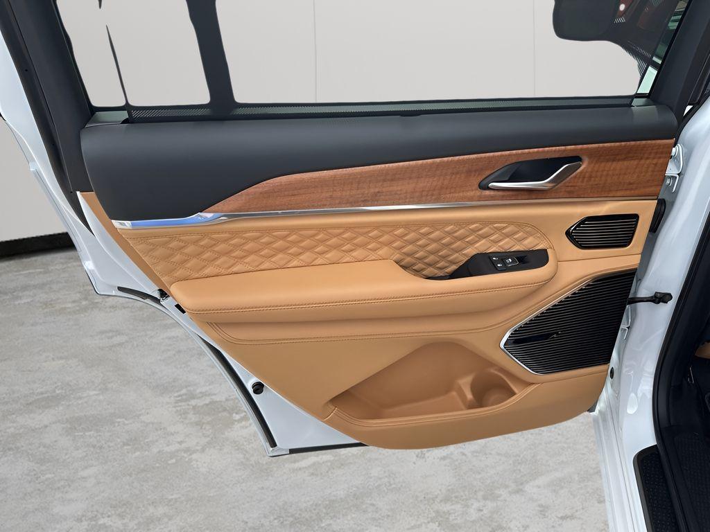 new 2026 Jeep Grand Cherokee L car, priced at $63,042