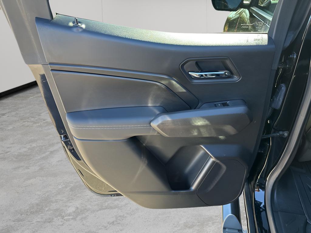 used 2024 Chevrolet Colorado car, priced at $29,618