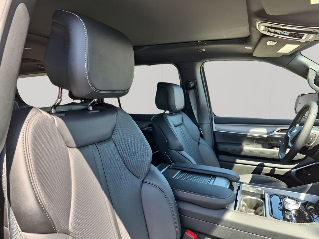 new 2026 Jeep Grand Wagoneer car, priced at $79,194