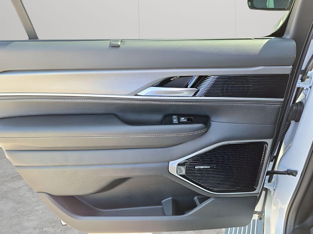 new 2026 Jeep Grand Wagoneer car, priced at $79,194