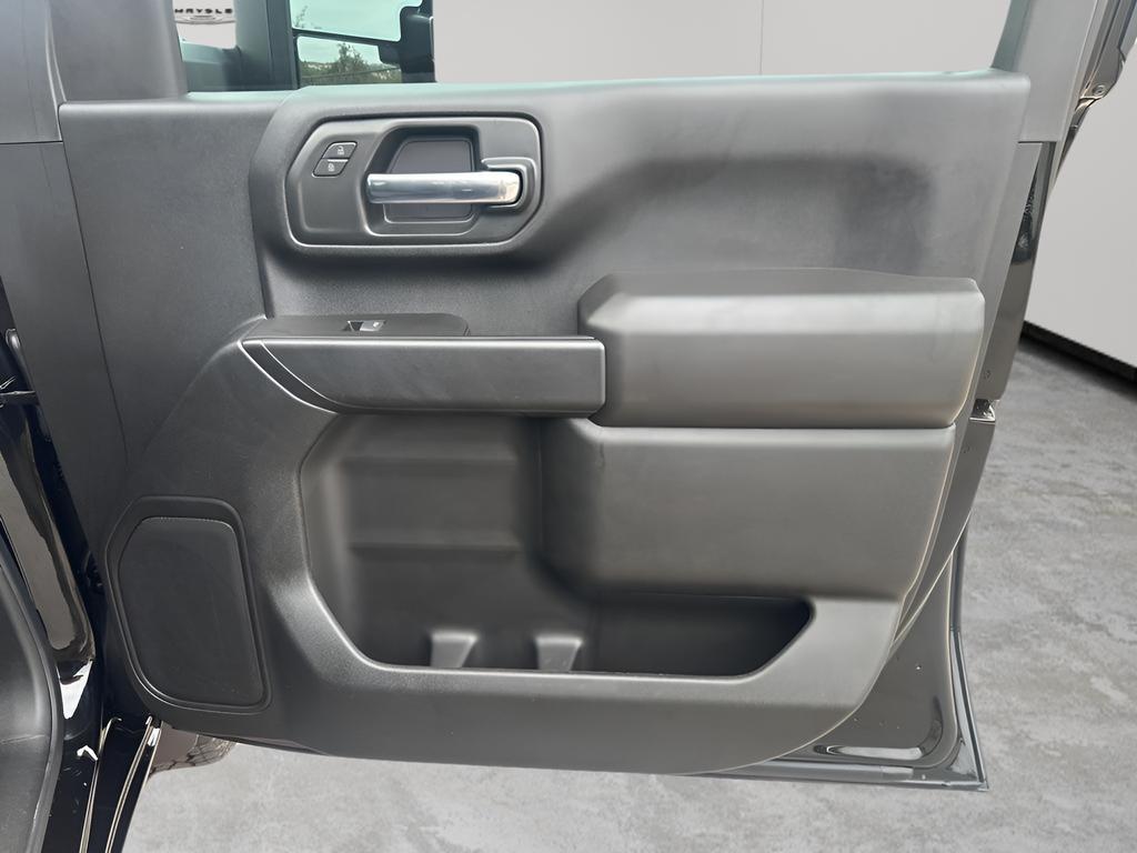 used 2025 Chevrolet Silverado 2500 car, priced at $52,884