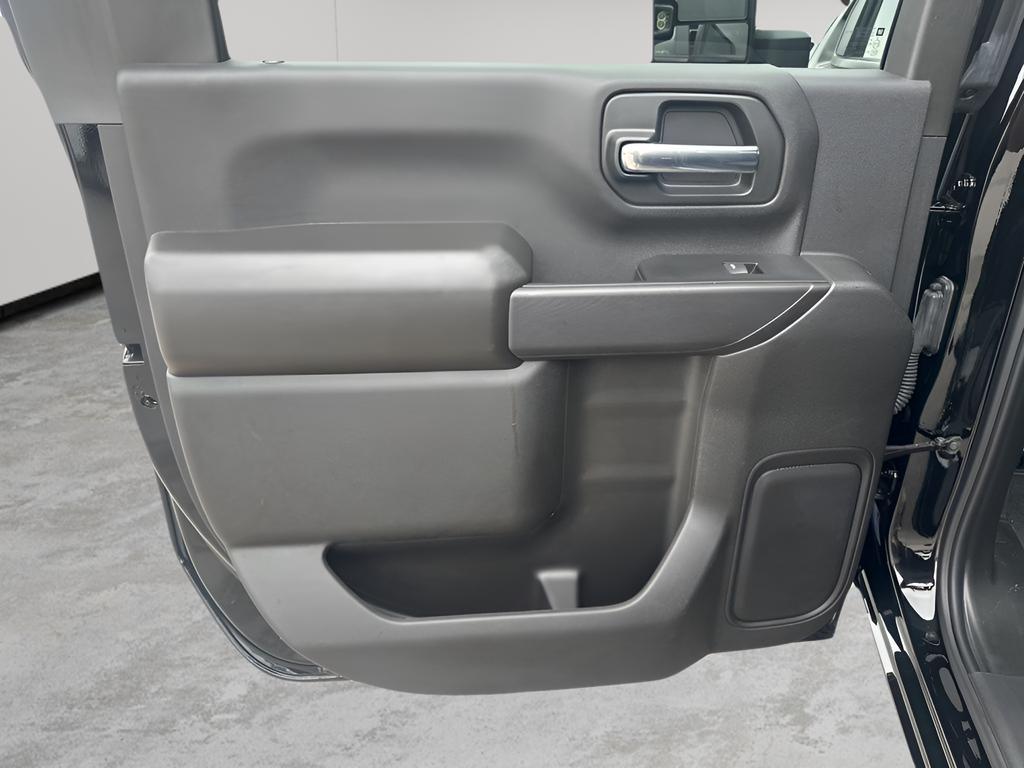 used 2025 Chevrolet Silverado 2500 car, priced at $52,884