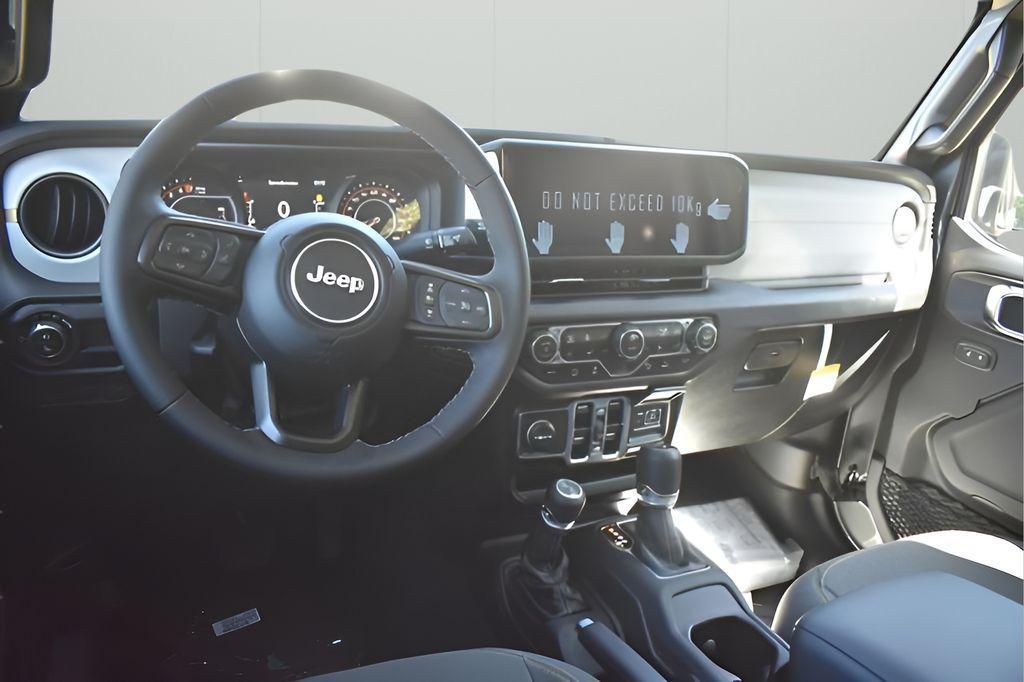 new 2025 Jeep Gladiator car, priced at $45,391