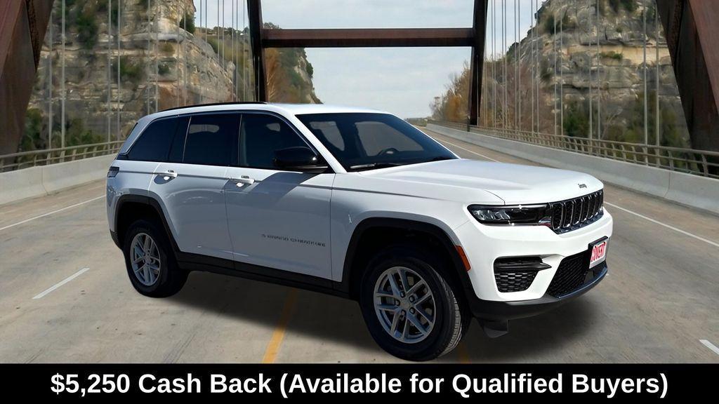 new 2025 Jeep Grand Cherokee car, priced at $33,105