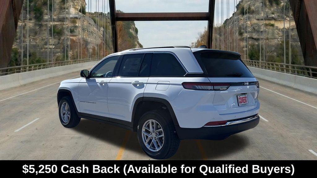 new 2025 Jeep Grand Cherokee car, priced at $33,105