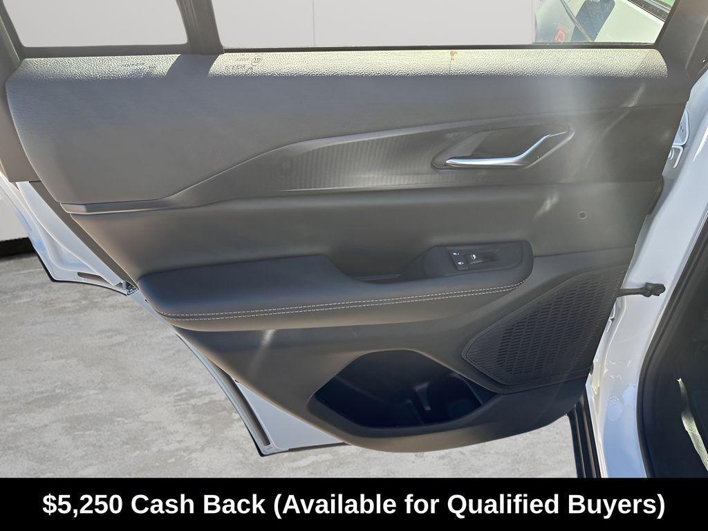 new 2025 Jeep Grand Cherokee car, priced at $33,105