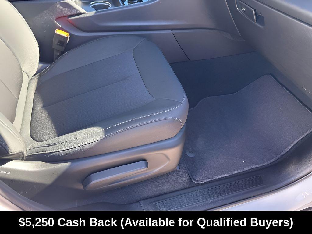 new 2025 Jeep Grand Cherokee car, priced at $33,105