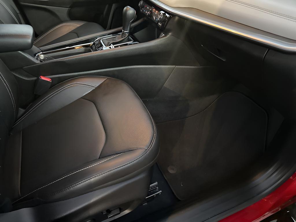 used 2025 Jeep Compass car, priced at $24,990