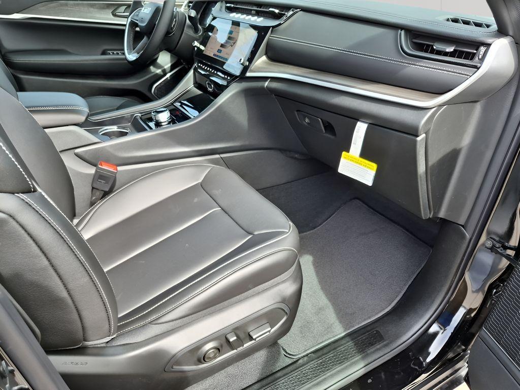 new 2026 Jeep Grand Cherokee L car, priced at $50,991