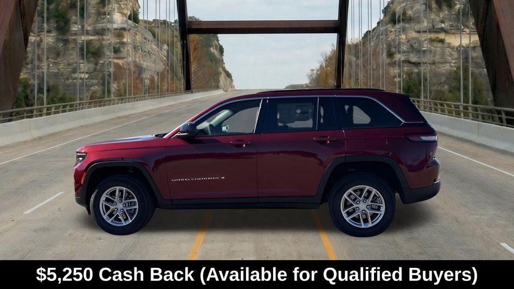 new 2025 Jeep Grand Cherokee car, priced at $33,713