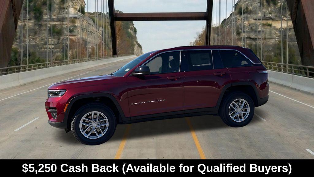 new 2025 Jeep Grand Cherokee car, priced at $33,713
