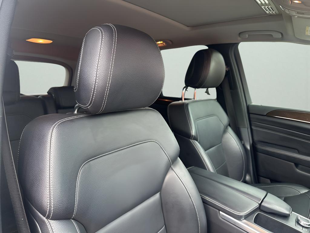 used 2014 Mercedes-Benz M-Class car, priced at $10,799