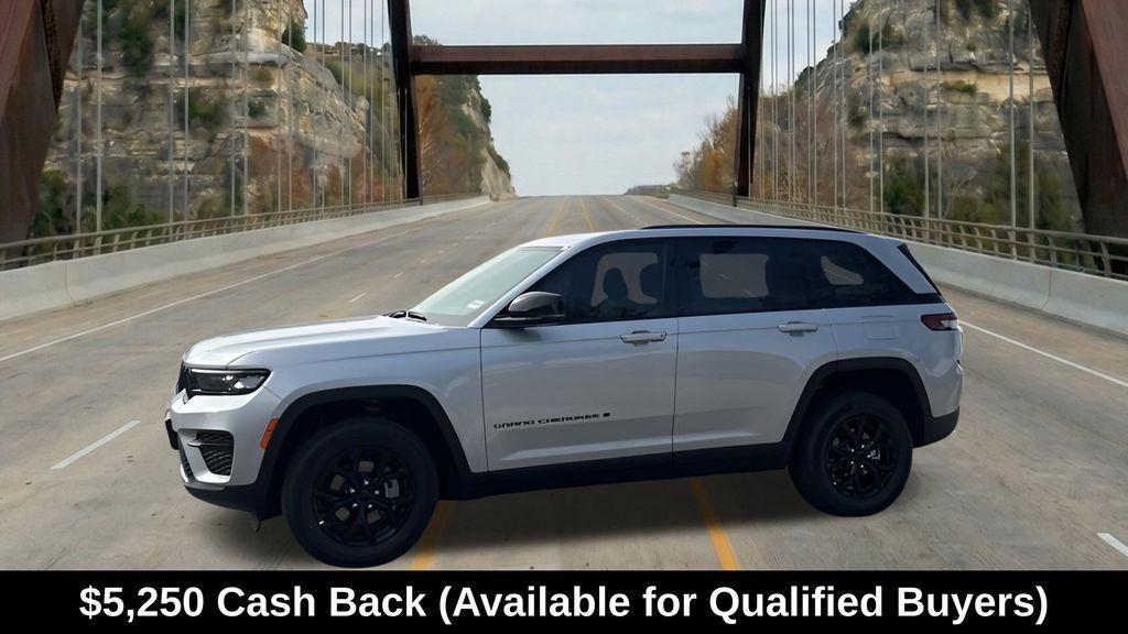 new 2025 Jeep Grand Cherokee car, priced at $37,408