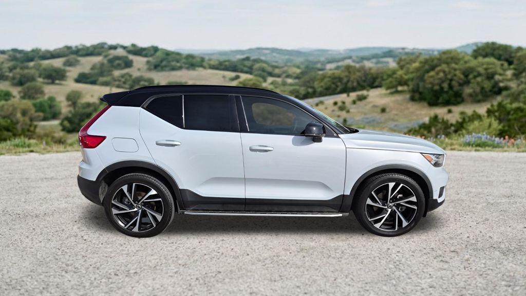 used 2022 Volvo XC40 car, priced at $19,792