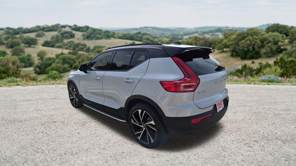used 2022 Volvo XC40 car, priced at $19,792
