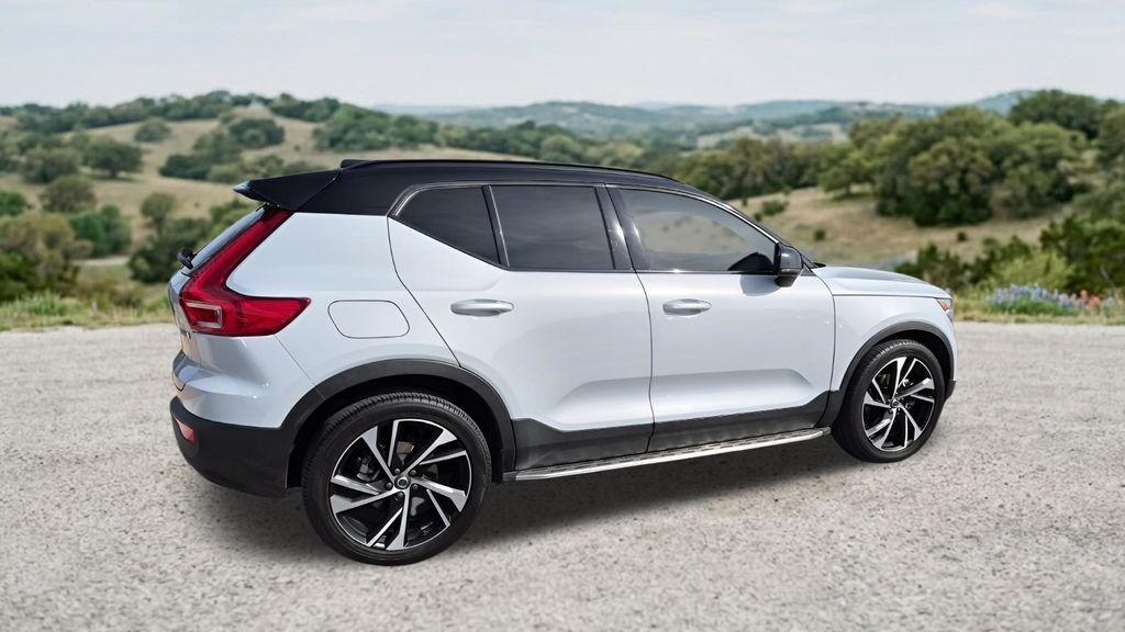 used 2022 Volvo XC40 car, priced at $19,792