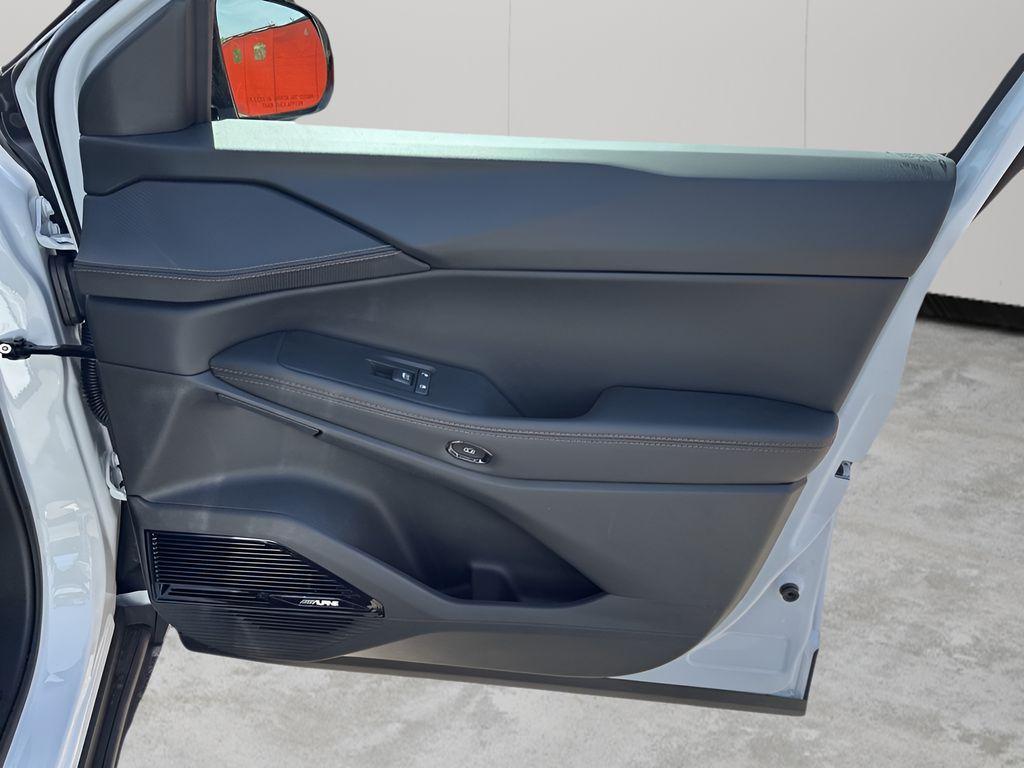 new 2026 Jeep Cherokee car, priced at $45,710