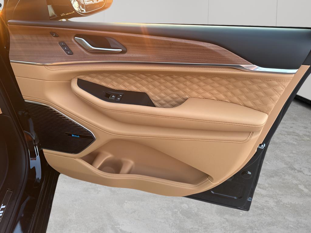 new 2025 Jeep Grand Cherokee L car, priced at $65,810