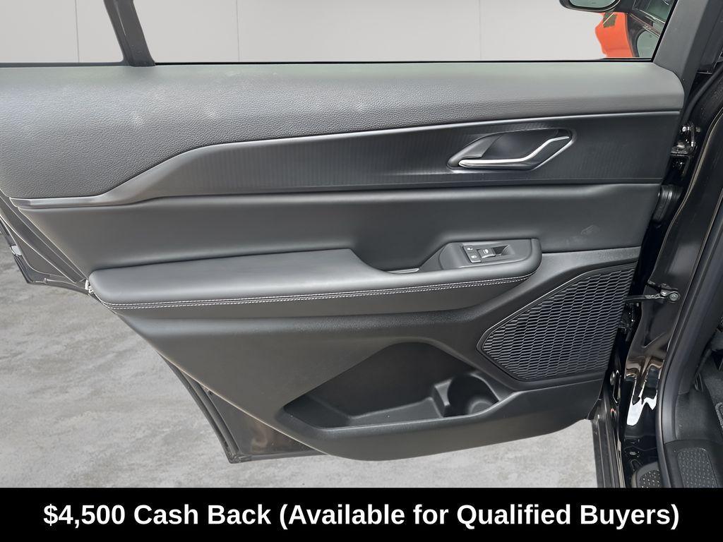 new 2025 Jeep Grand Cherokee L car, priced at $36,245