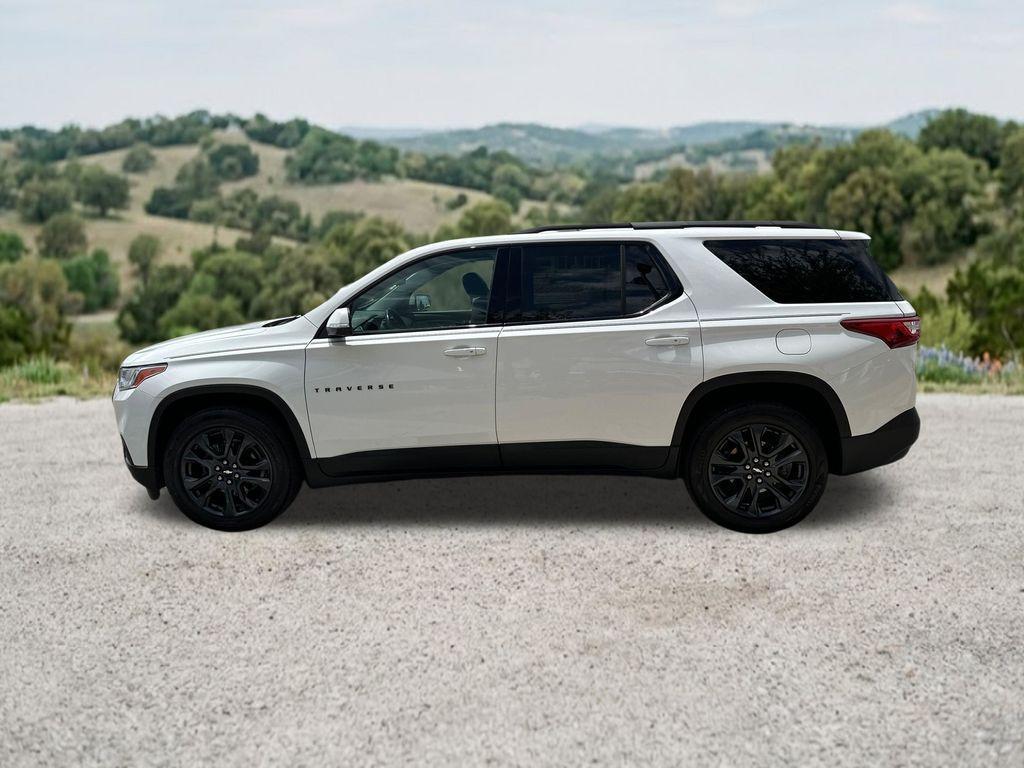 used 2021 Chevrolet Traverse car, priced at $26,897