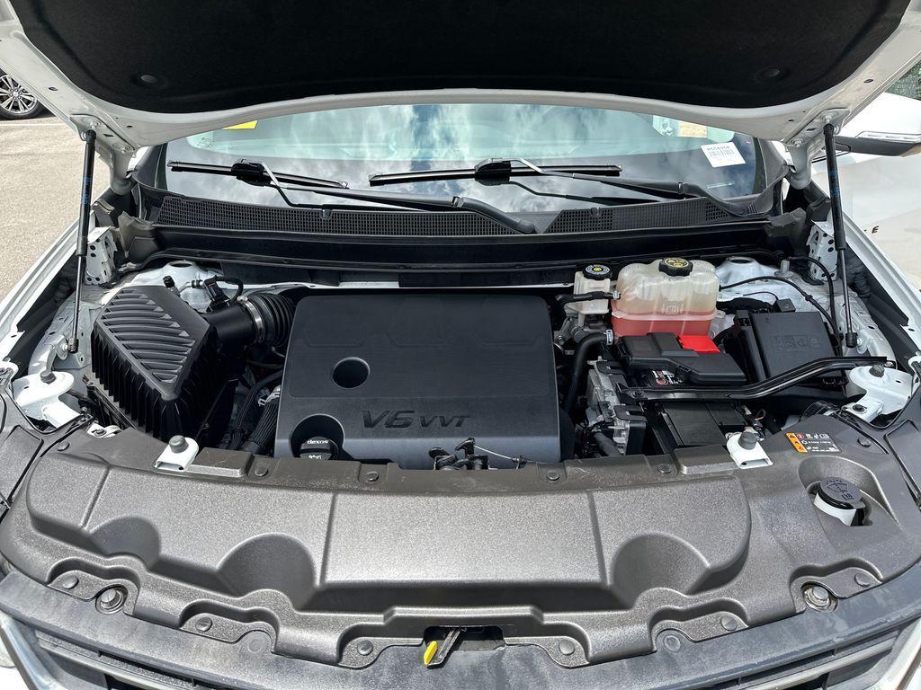 used 2021 Chevrolet Traverse car, priced at $26,897