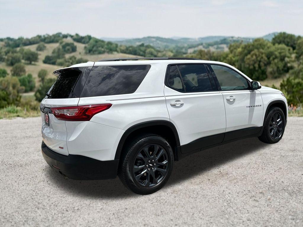 used 2021 Chevrolet Traverse car, priced at $26,897