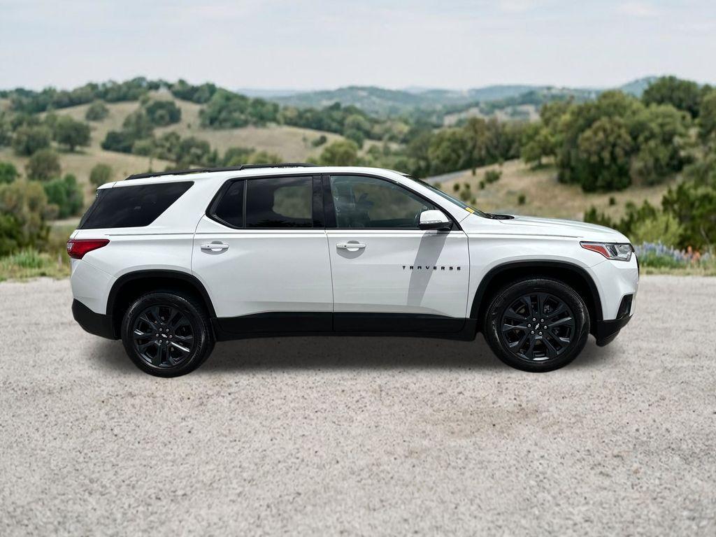 used 2021 Chevrolet Traverse car, priced at $26,897
