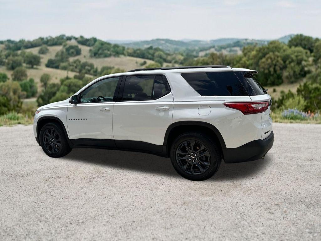 used 2021 Chevrolet Traverse car, priced at $26,897