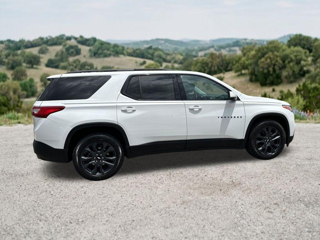 used 2021 Chevrolet Traverse car, priced at $26,897