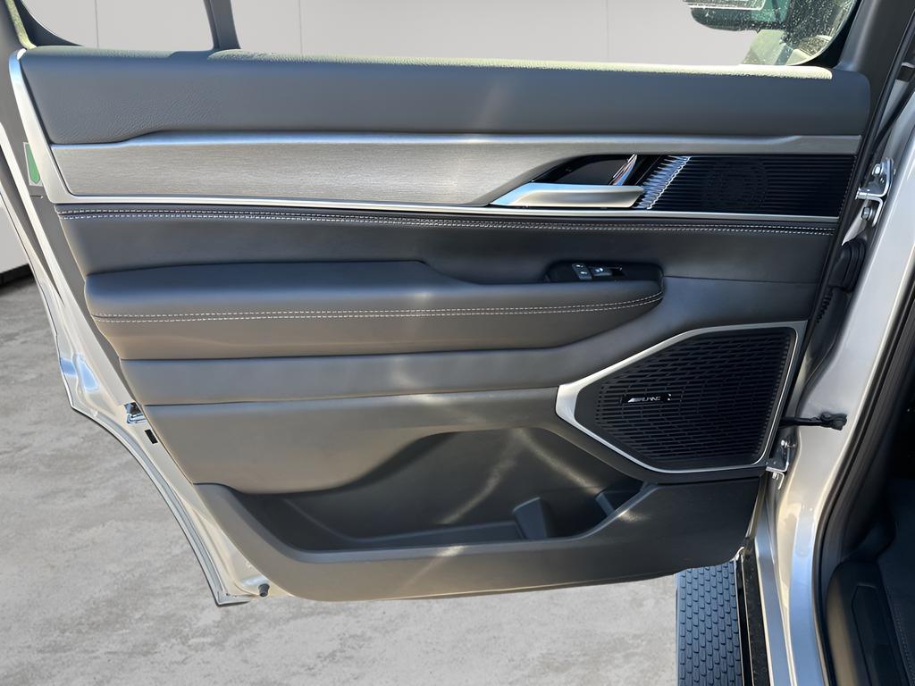 new 2025 Jeep Wagoneer car