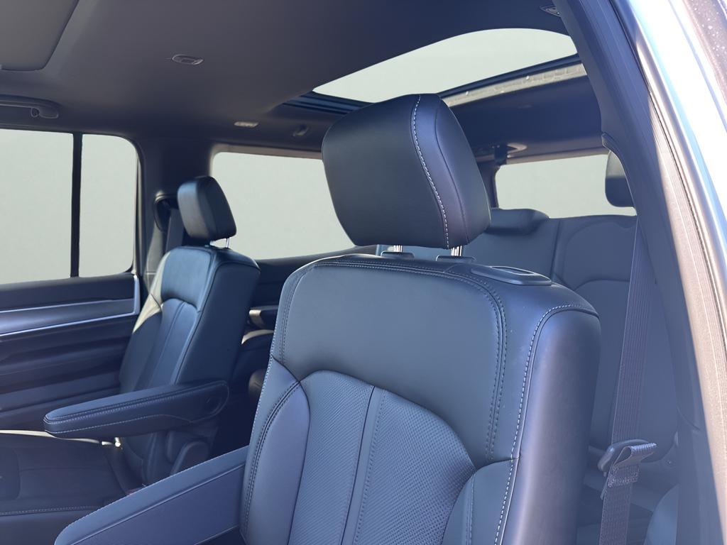 new 2025 Jeep Wagoneer car