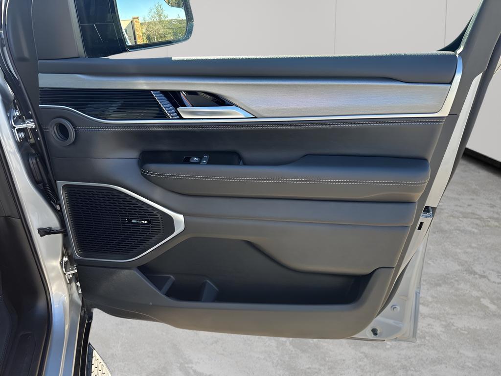 new 2025 Jeep Wagoneer car