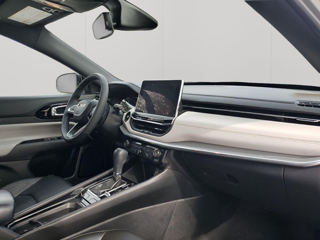 used 2024 Jeep Compass car, priced at $19,392