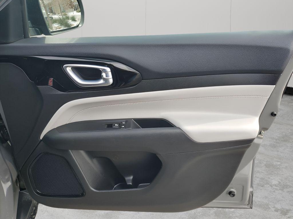 used 2024 Jeep Compass car, priced at $19,392