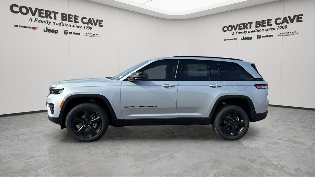 new 2025 Jeep Grand Cherokee car, priced at $36,710