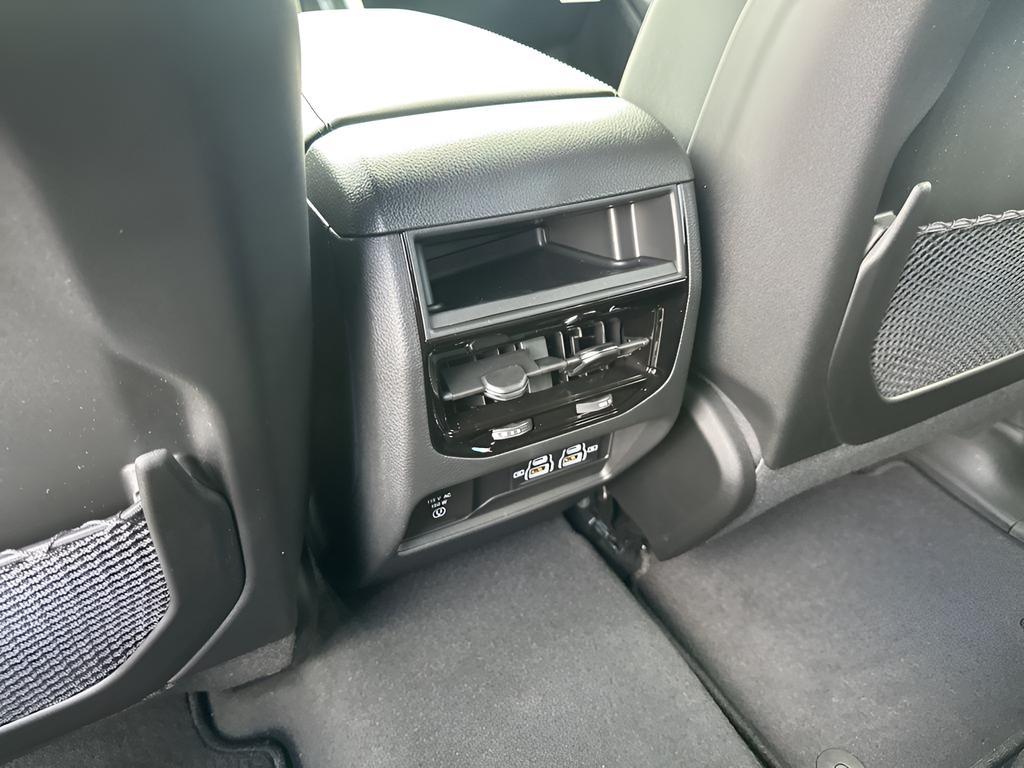 new 2025 Jeep Grand Cherokee car, priced at $37,635